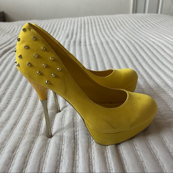Shoedazzle Shoe Dazzle CANDICE Stilettos Heels Studded US Women Size 9-5 US - Picture 2 of 11